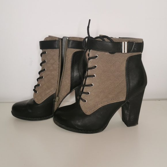 Shoes - Picture 2 of 5